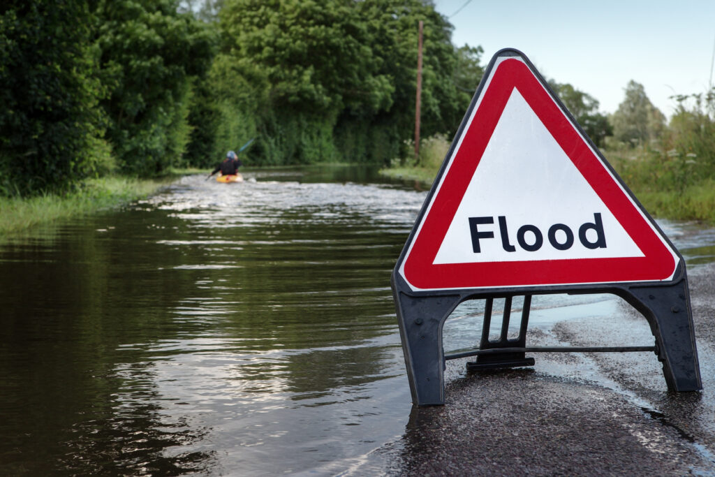Severe weather flood warning UK