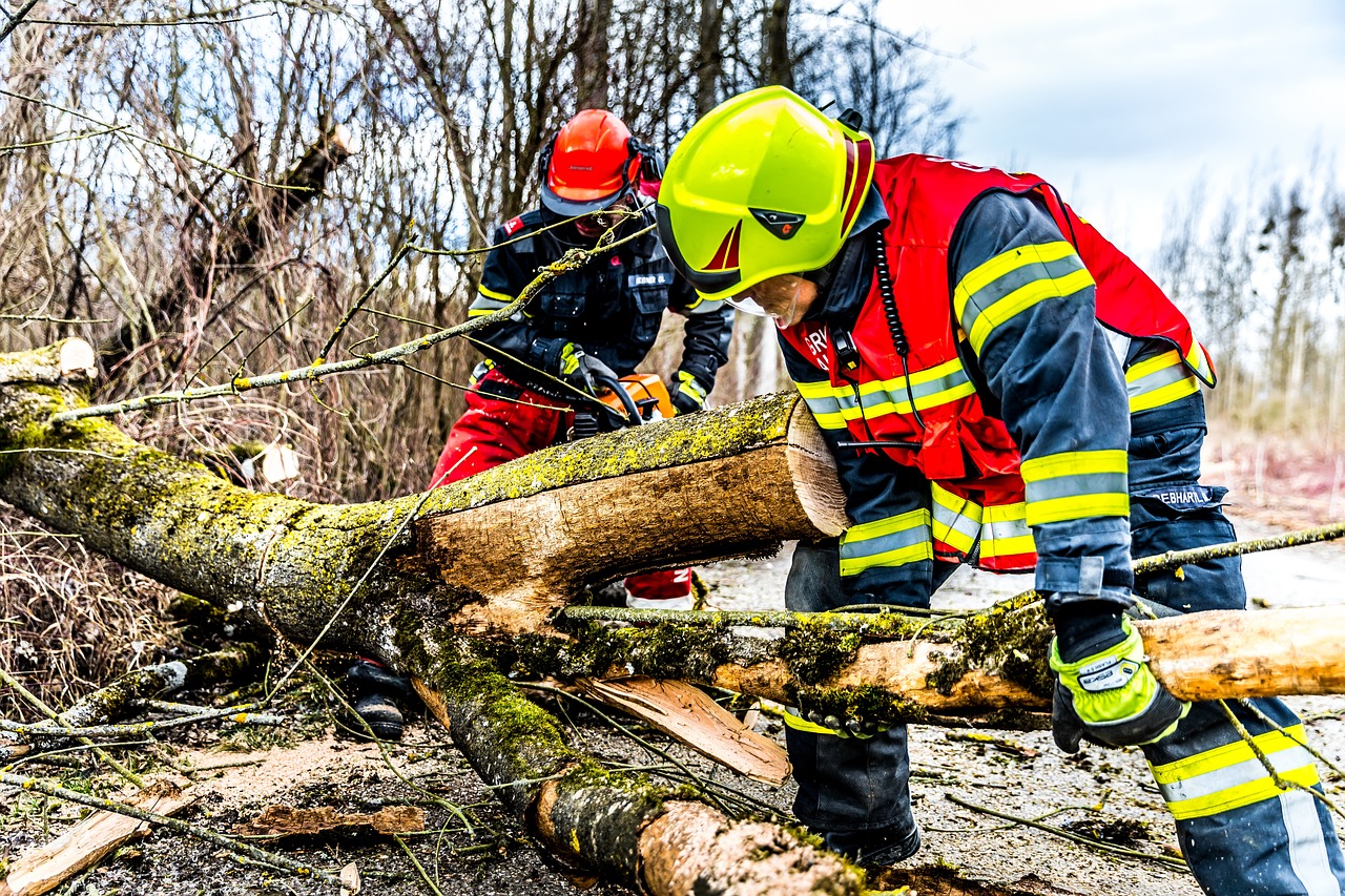 The Complete Guide to Storm Damage Insurance Claims in the UK 1 storm damage insurance claims